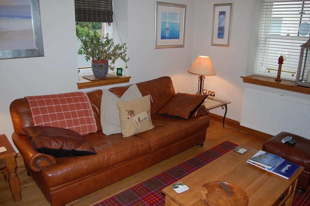 Lomond Castle Apartment Balloch Habitación foto